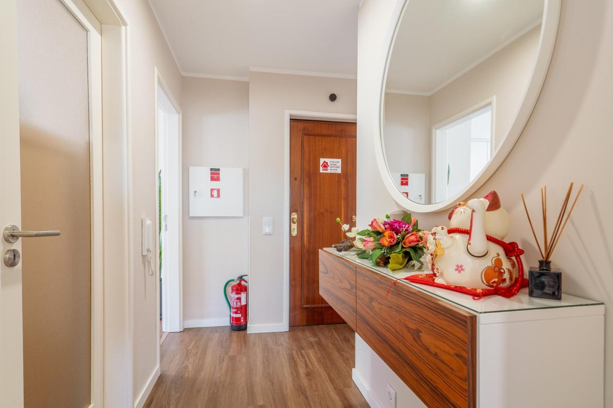 Gaia Terrace Apartamento Qian 2Br Ac L Free Parking Vila Nova de Gaia Bagian luar foto